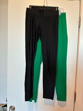 Under Armour black high waisted leggings!